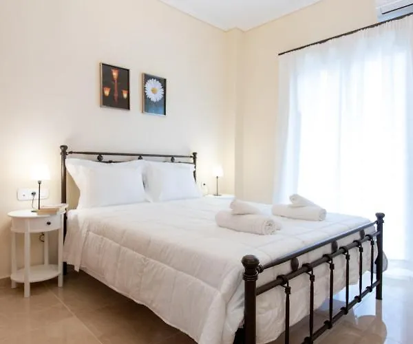 Luxury In Garitsa Bay * Corfu (city)