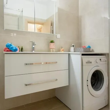 Luxury In Garitsa Bay Appartement *